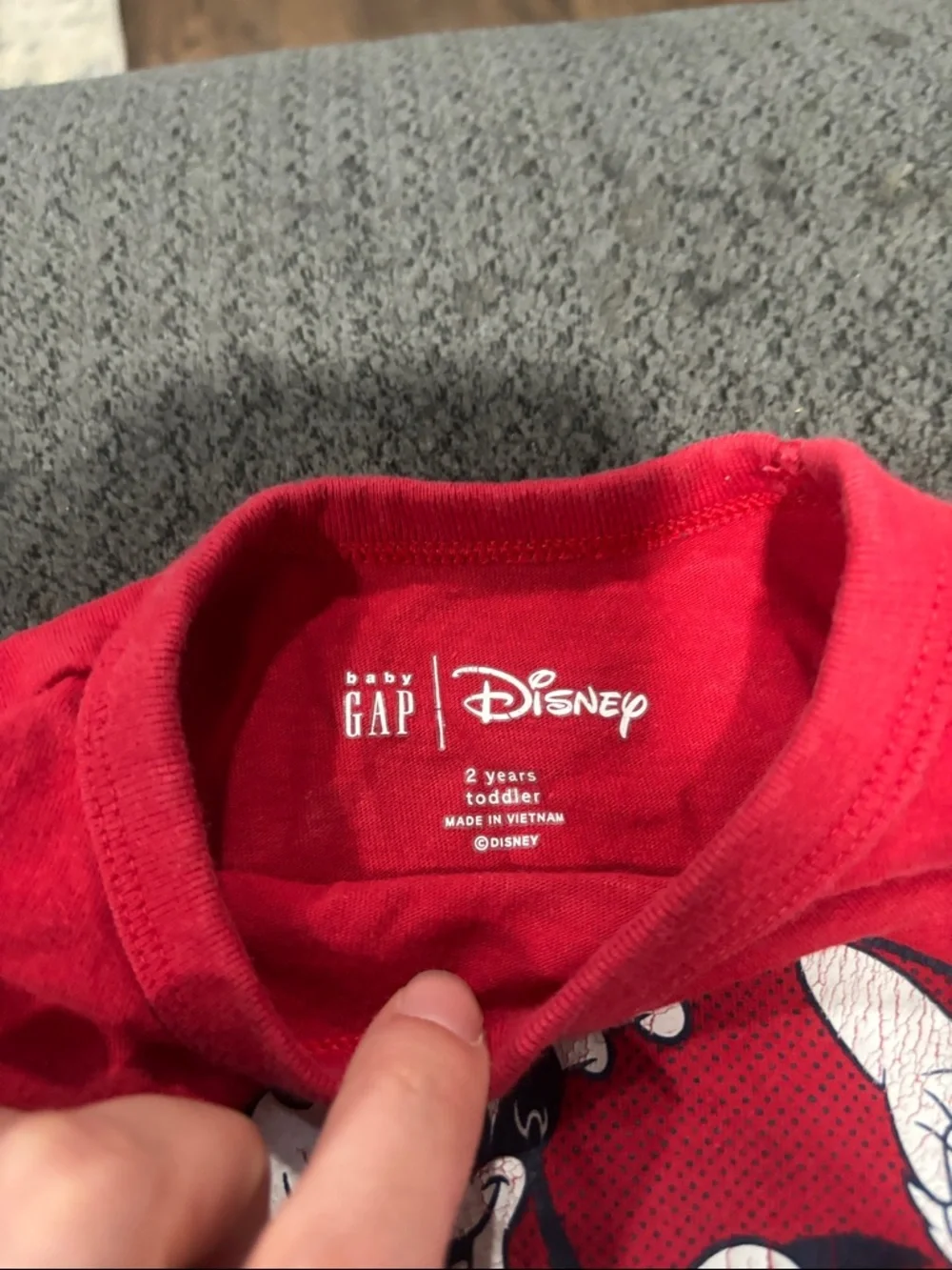 🟢10/$10 - Disney tee